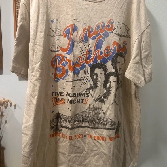 Jonas Brothers Official “The Tour” Tee - Picture 2 of 4